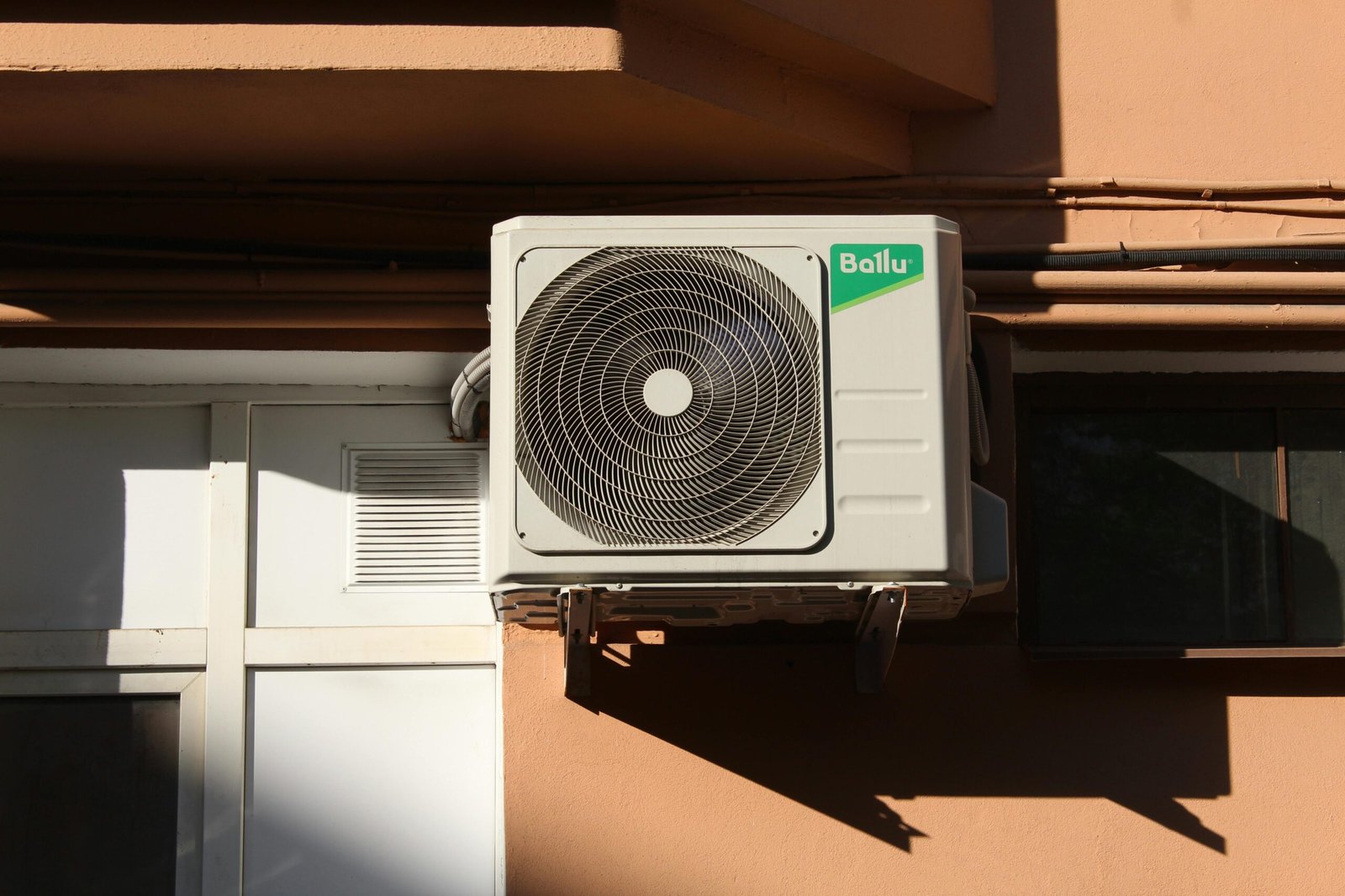 ductless HVAC for commercial buildings